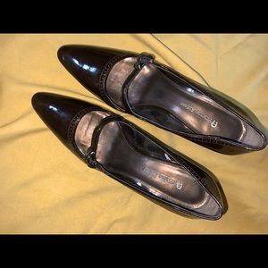 Vintage, Chocolate patent leather dress pumps